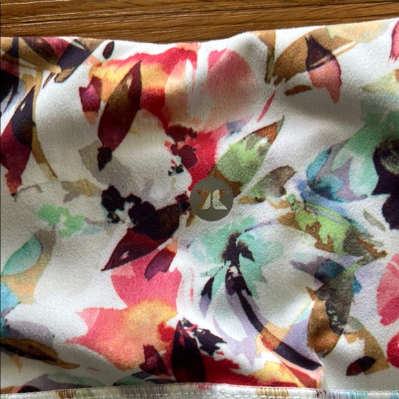 RBX Red and Pink Leggings Vibrant Floral Design - Picture 4 of 4